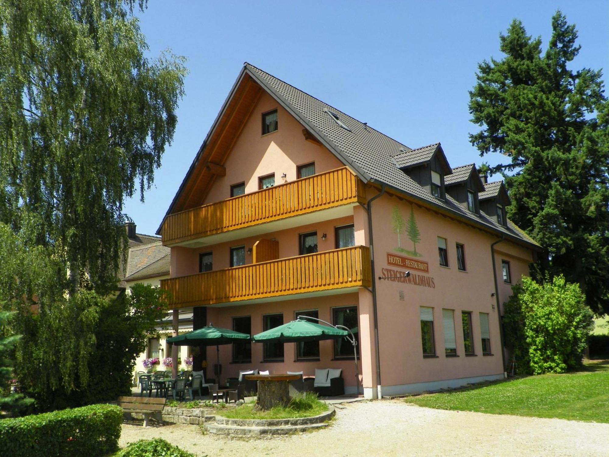 Landhotel Steigerwaldhaus Burghaslach المظهر الخارجي الصورة