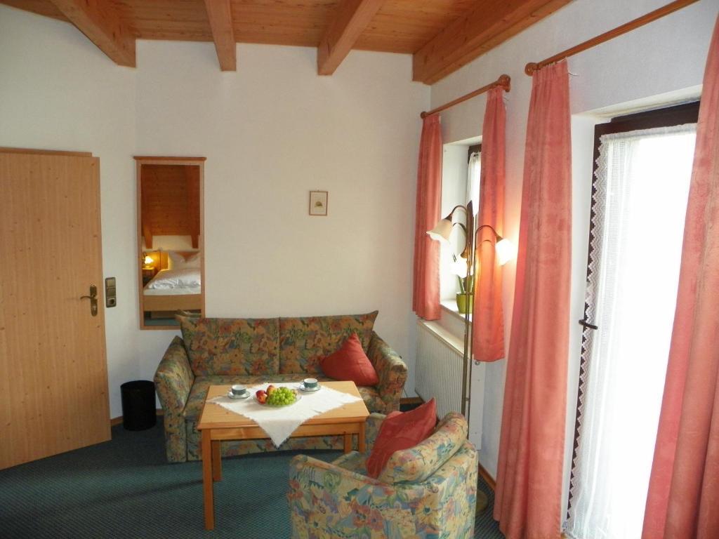 Landhotel Steigerwaldhaus Burghaslach الغرفة الصورة