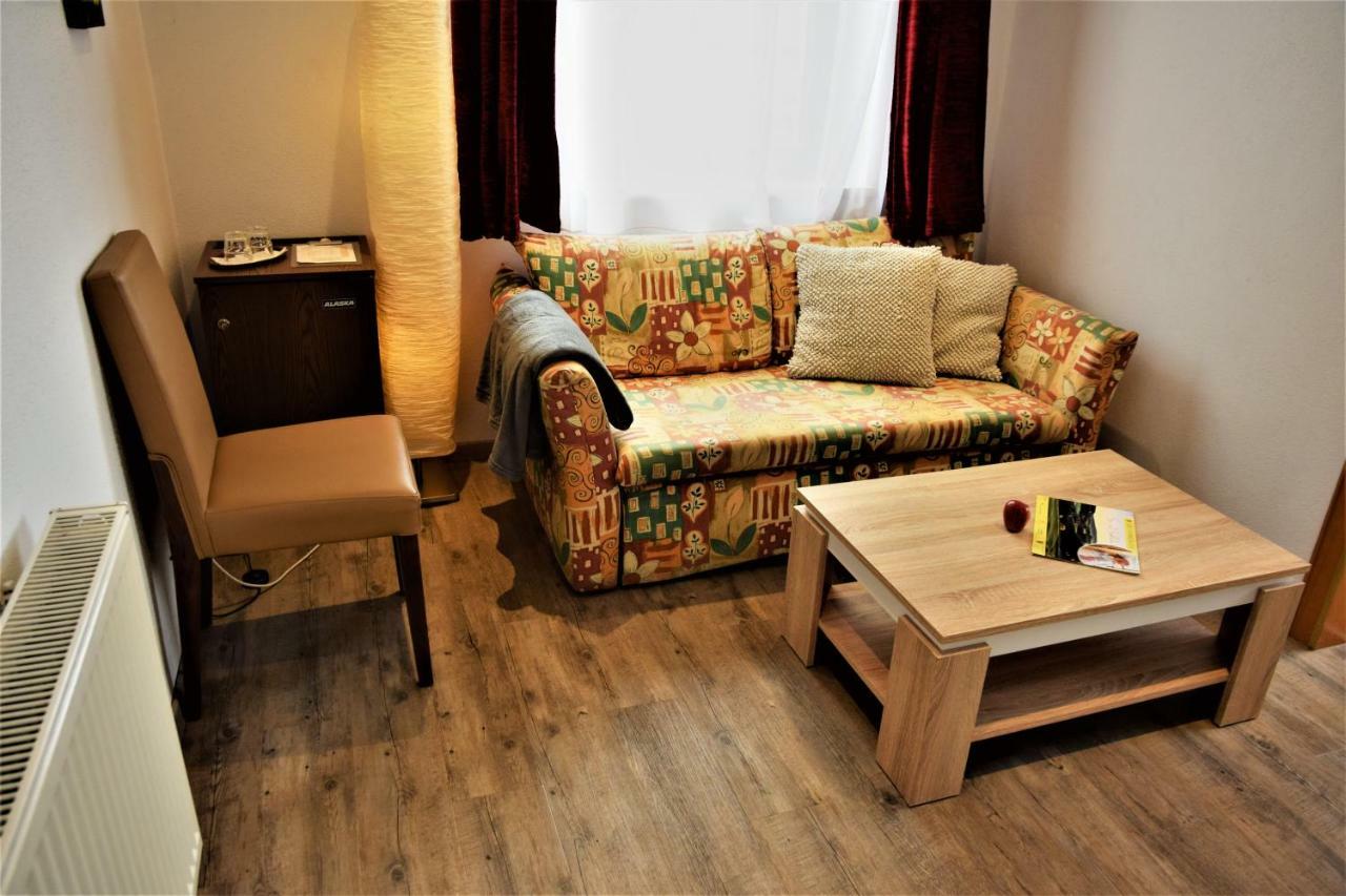 Landhotel Steigerwaldhaus Burghaslach المظهر الخارجي الصورة