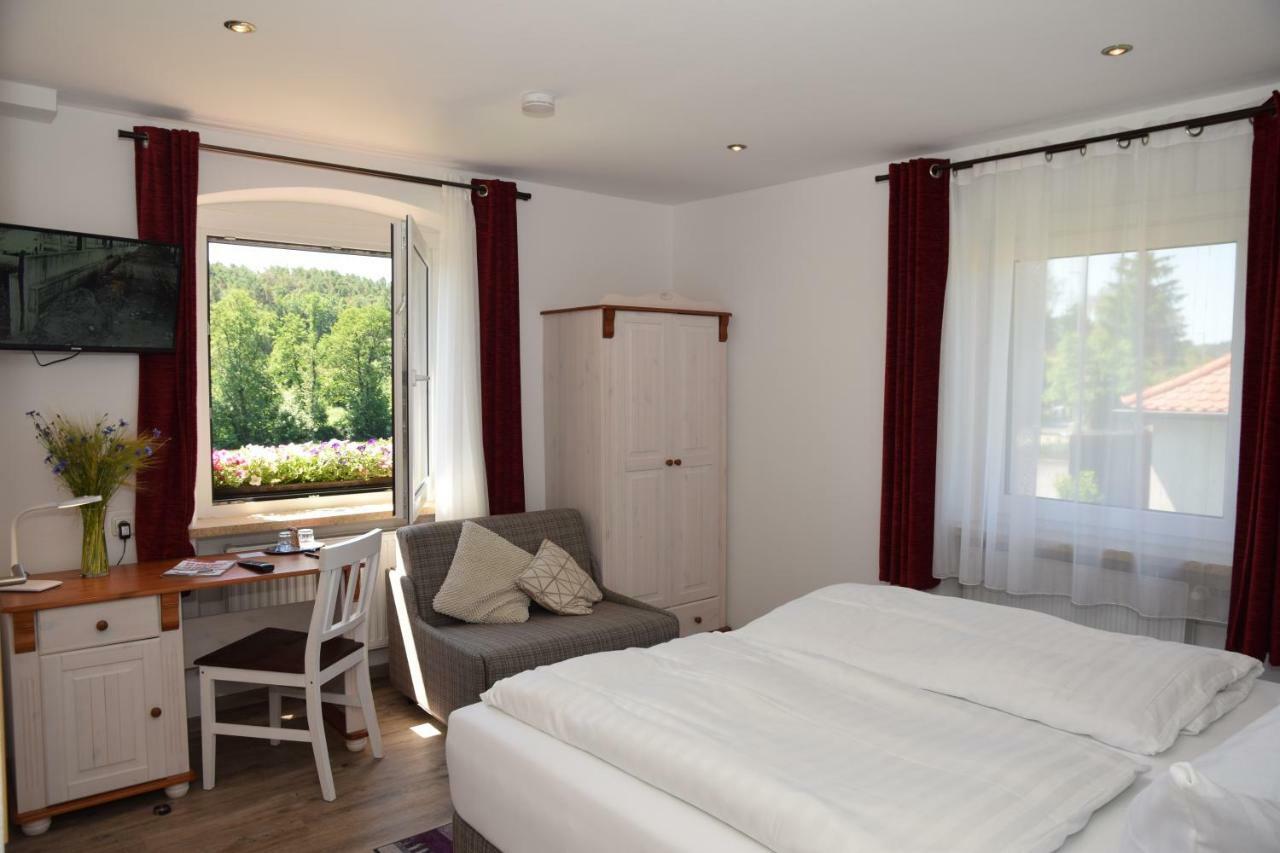 Landhotel Steigerwaldhaus Burghaslach المظهر الخارجي الصورة